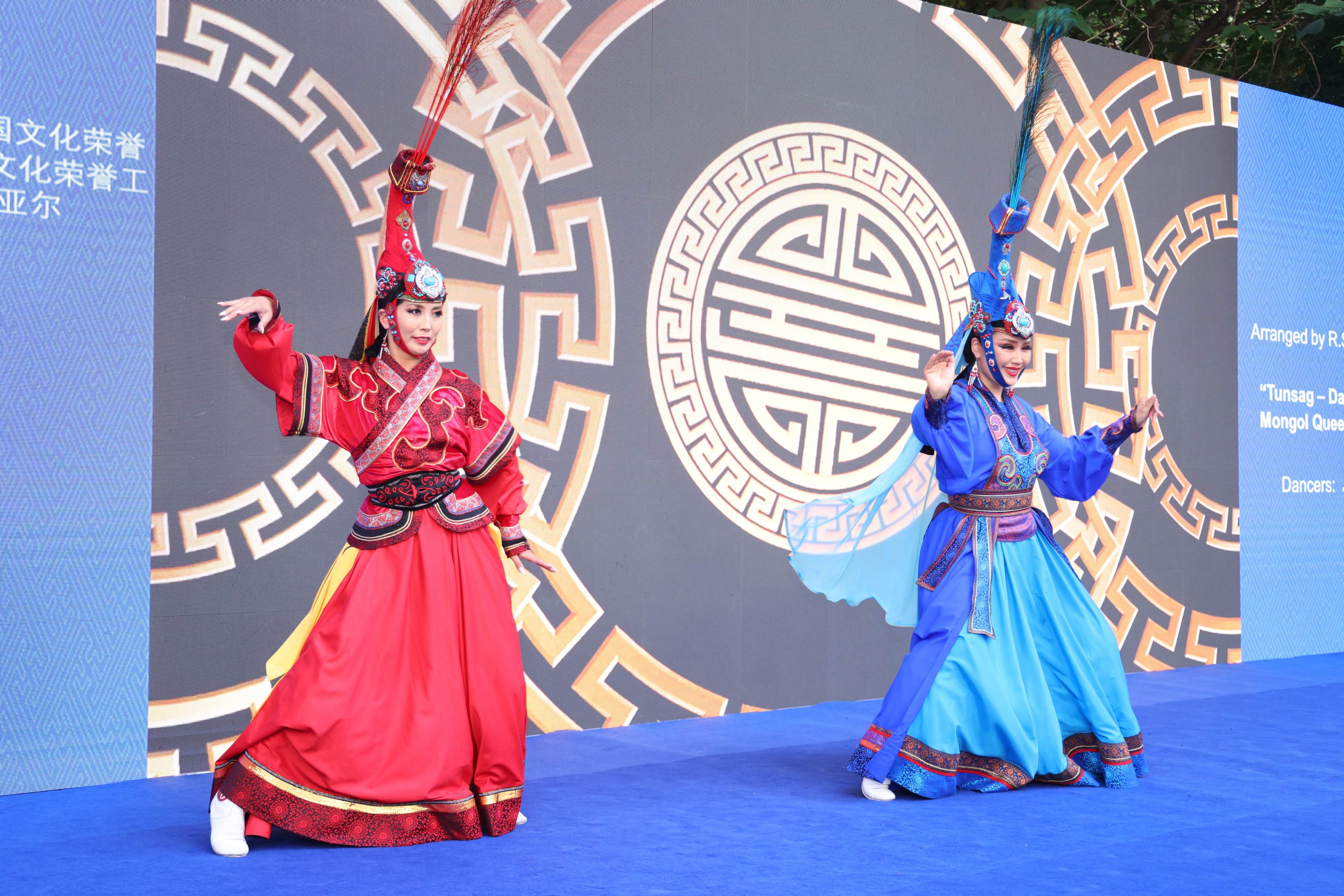 外蒙傳統(tǒng)王后之舞“清雅”閃亮登場(chǎng)，驚現(xiàn)蒙古國(guó)駐華大使館